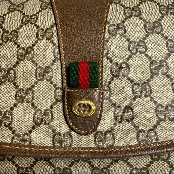 Gucci Clutch - Picture 6 of 15
